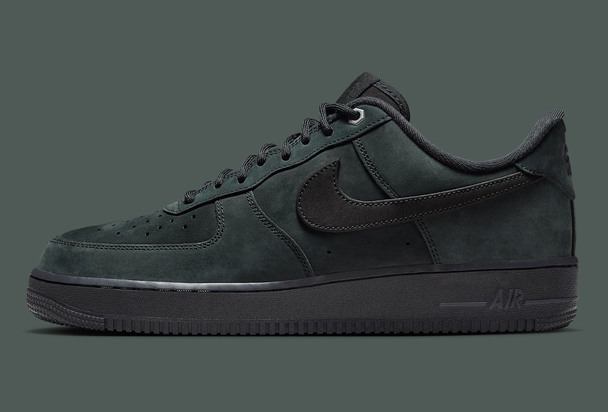 Nike Air Force 1 '07 WB Low Triple Black Nubuck CJ9179-001 sz 9