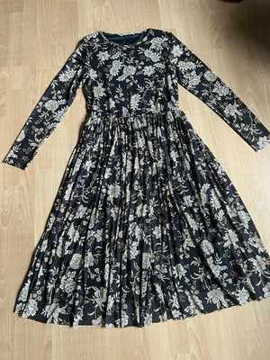 RICH & ROYAL   WUNDERSCHÖNES KLEID GR.XL SCHWARZ