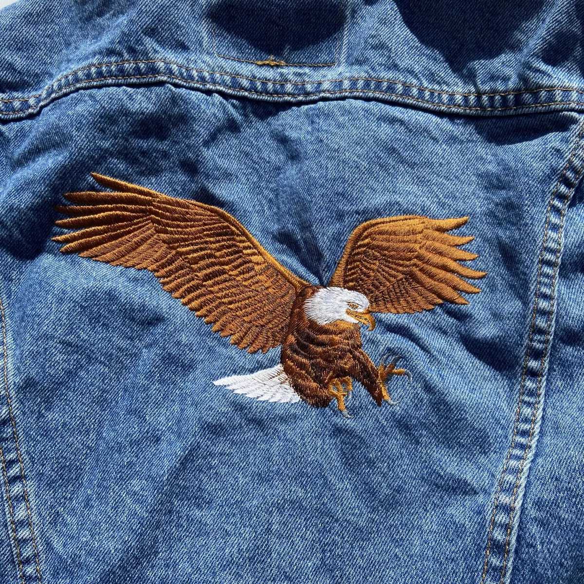Levi s Womens Size M Embroidered Eagle Denim Jacket