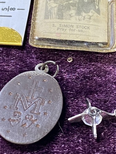 Lot Of 8 Catholic Scapular ANSON Sacred Heart Mary, 4 Pendants Necklace J104 - Picture 9 of 19