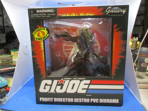 Diamond Select Toys Gallery Diorama G.I. Joe Destro Cobra Enemy Statue Figure