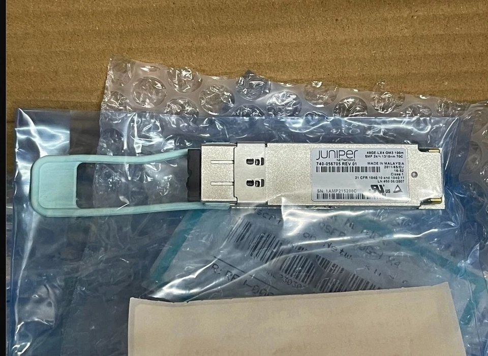 1 Stück Juniper 740-056705 40GE-LX4 OM3 100m SMF QSFP+ Dual LC/PC Transceiver