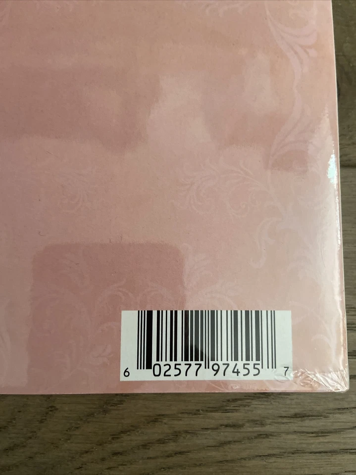 Ariana Grande Yours Truly clear vinyl LP with white swirls (limited edition) - Photo 4/4