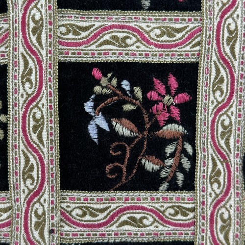 VAN HEUSEN Vest Womens L Velvet Floral Embroidery Western Boho Cotton Black Vtg - Picture 8 of 12