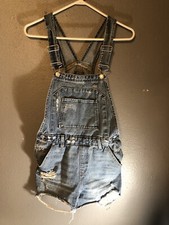 Women  s Wild Fable Overall Jean Shorts Size XSmall