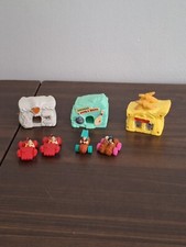 Vintage 1993 McDonalds Flintstones Happy Meal Toys: Lot of 3 Buildings 4 Cars