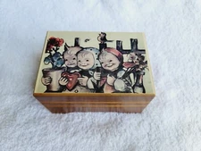 THORENS Swiss Wooden Music Box Hummel 3 Children Image Plays Lara's Theme