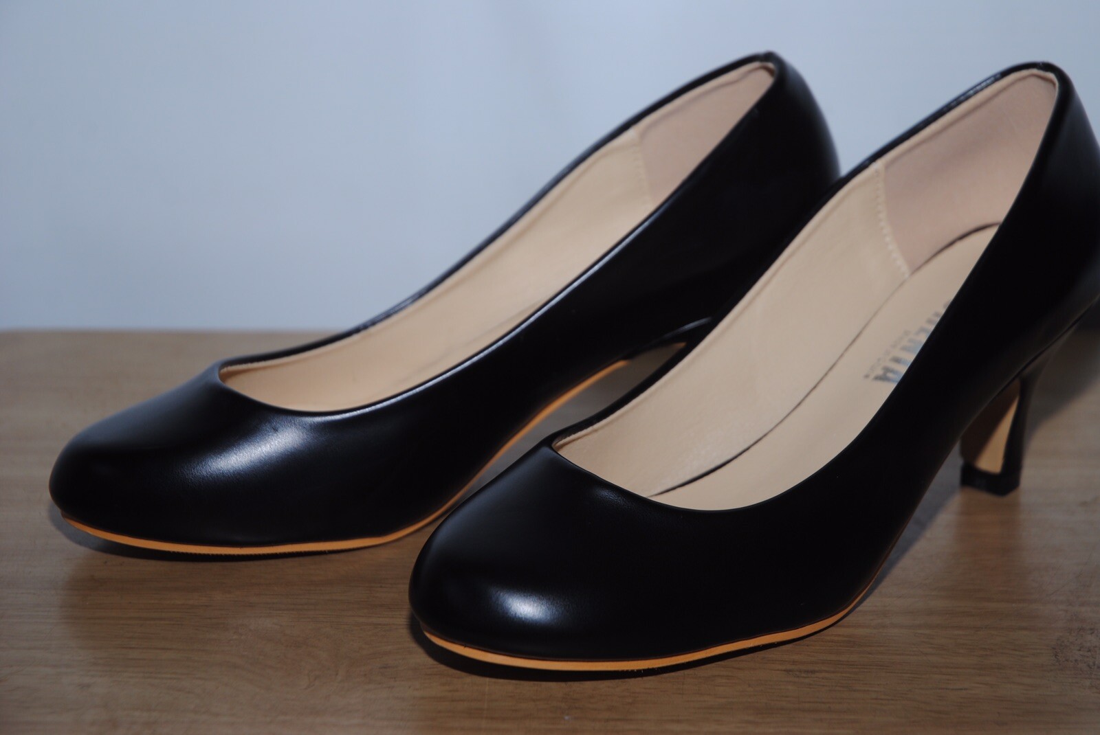 OCHENTA Ladies black mid heel court shoes UK size 5.5 eBay