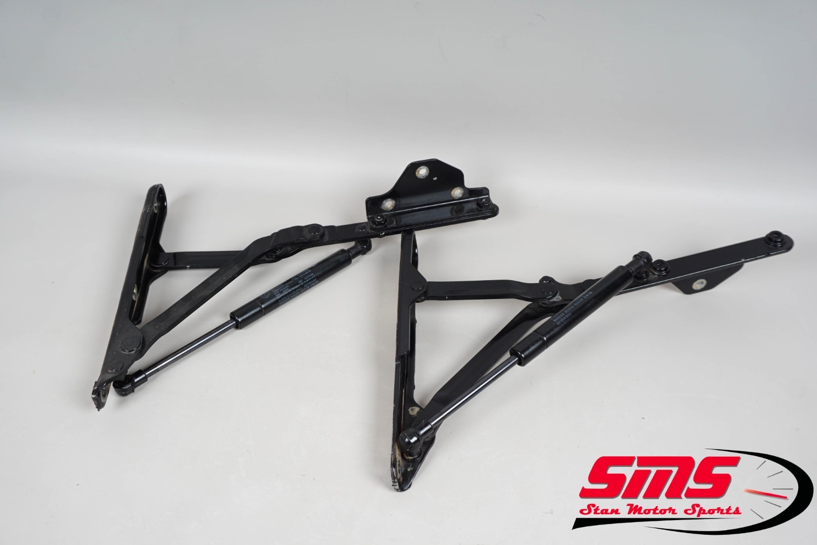 08-19 Maserati Granturismo M145 Rear Trunk Lid Hinge Strut Set Black 36K OEM