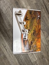 Falls Creek Dwuuchwytowa bateria kuchenna Chromowane wykończenie Nowa w pudełku