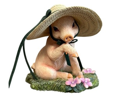 The Hamilton Collection Figurine Scarlet Pigs On Parade Collection