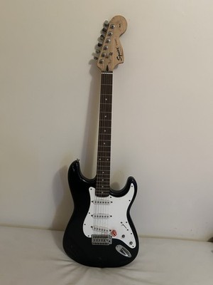 Fender Squier Mini Stratocaster 6-String Electric Guitar Black