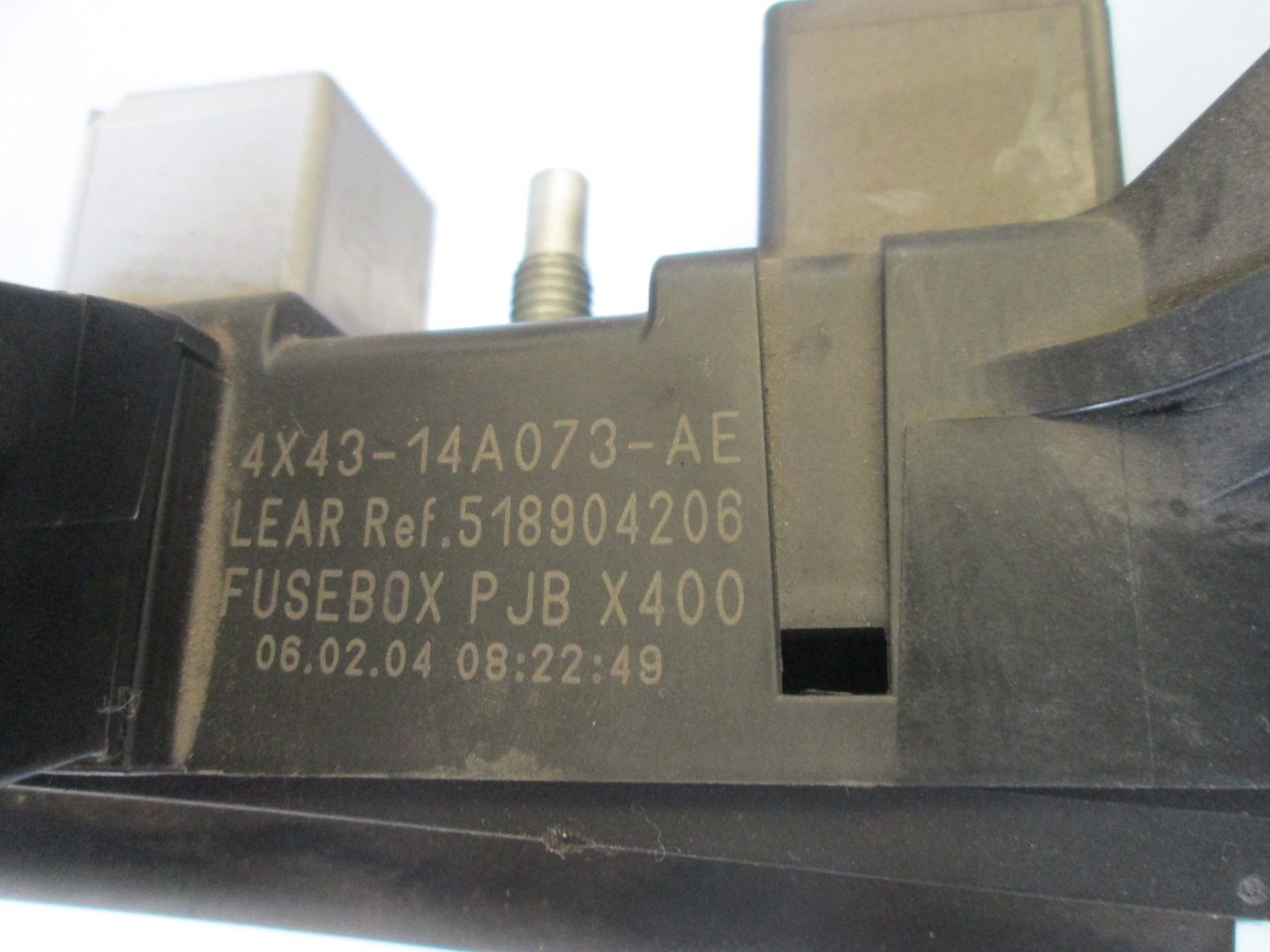 2002-2003-2004-2005-2006 JAGUAR X-TYPE FUSE BOX 4X43-14A073