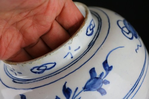Antique Blue & White Dutch Delft Chinoiserie Vase 18thC 22cm high - Picture 19 of 24