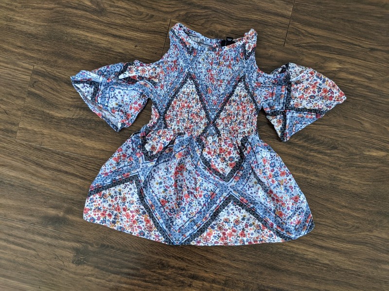 Size 7 8 Art Class Open Shoulder Blue Floral Girl Blouse Tee Gray Top
