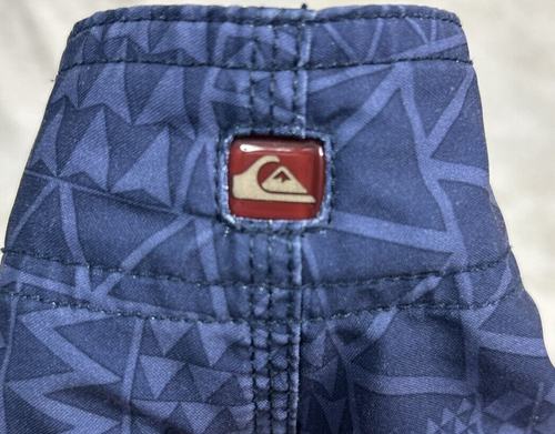 Quiksilver Swim Trunk/Board Shorts Boys 24" Sz 8 Hawaiian flag Ed Aikau Memory - Picture 6 of 10