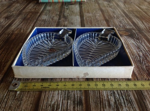 BEAUTIFUL GLASS LEAF SERVING DISHES JEWELLERY PLATE BOXED GIFT NEW - Picture 3 of 5
