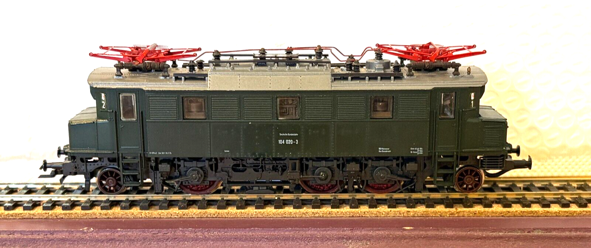 ROCO BR 104 電気機関車 HOゲージ 04144S ROCO BR 104 電気機関車 HO
