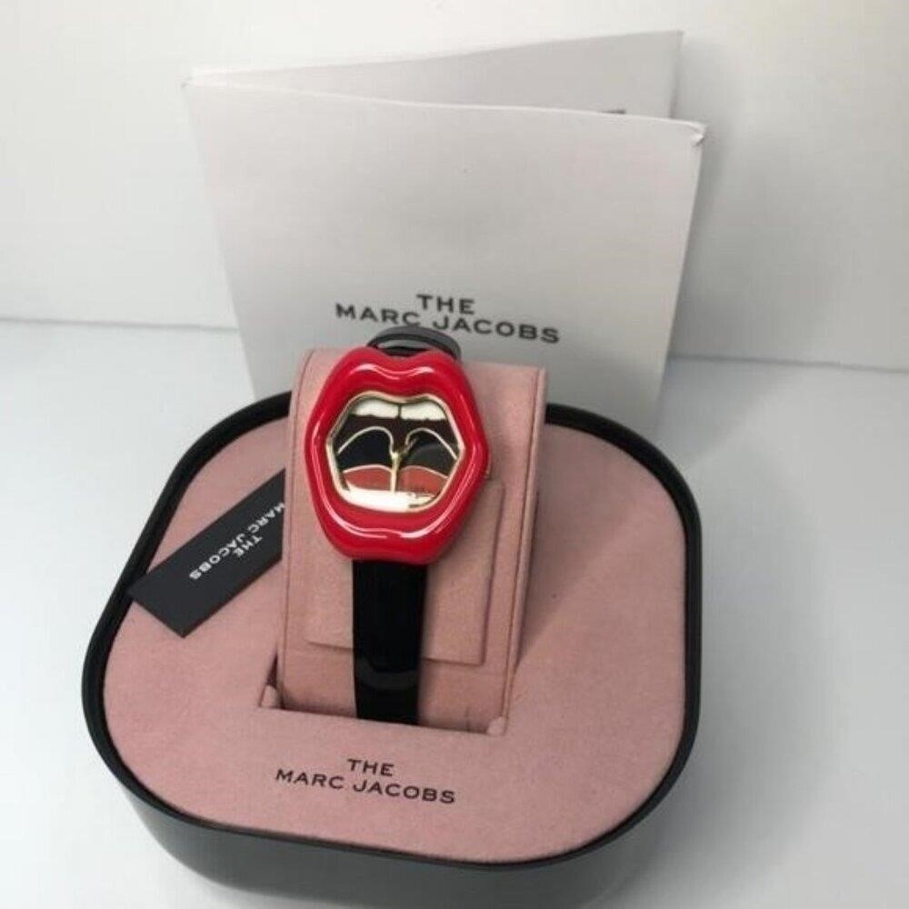 Original Marc Jacobs The Lip Quartz Black Dial Ladies Watch Original Marc Jacobs The Lip Quartz Black Dial Ladies Watch