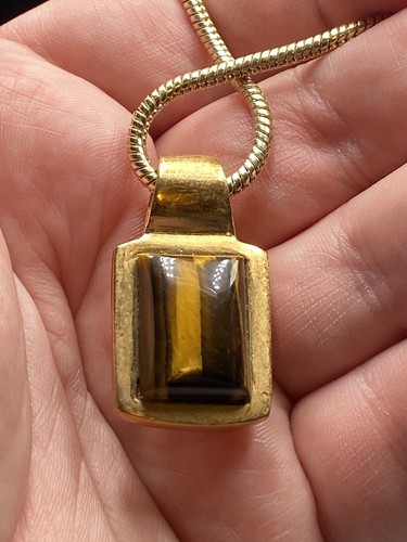 Tigers Eye Reversible Pendant Necklace & Earrings Set by ROMAN - Picture 10 of 12