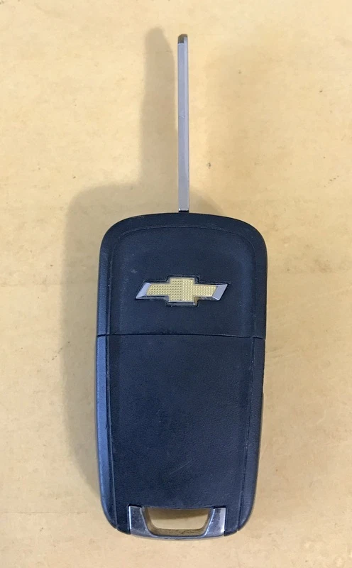 100% OEM 13 14 15 GM CHEVY SPARK FLIP KEY KEYLESS ENTRY REMOTE FOB 95989830 - Image 2 of 3