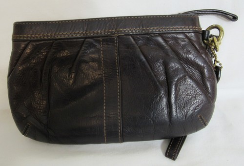Cartera pequeña de cuero marrón Coach usada en excelente estado - Imagen 2 de 8