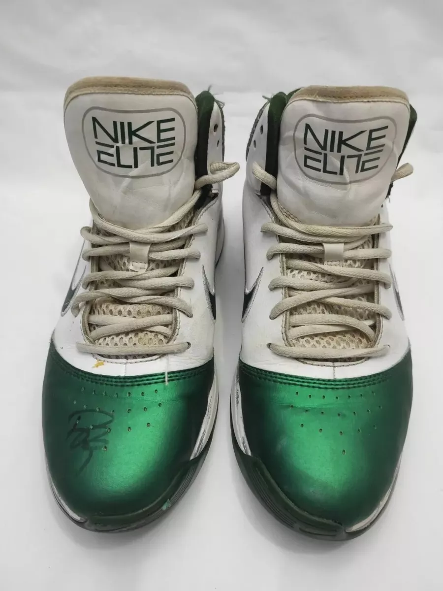 Green and white cheap basketball shoes