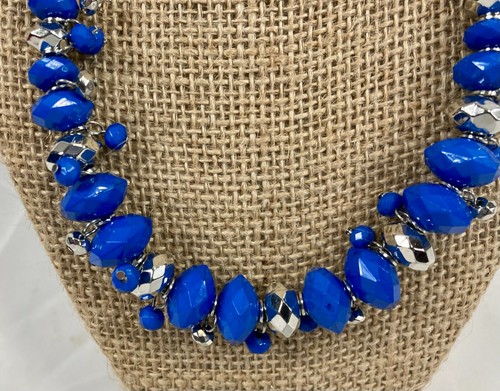 Brags to Riches Blue & Silver Fringe Necklace & Earring Set Paparazzi - Picture 2 of 6