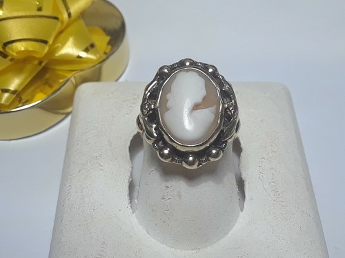 Antiker ovaler Ring Kamee verziert Kugel gerahmt 10 Kt Gelb- und Rotgold 3 g #13266