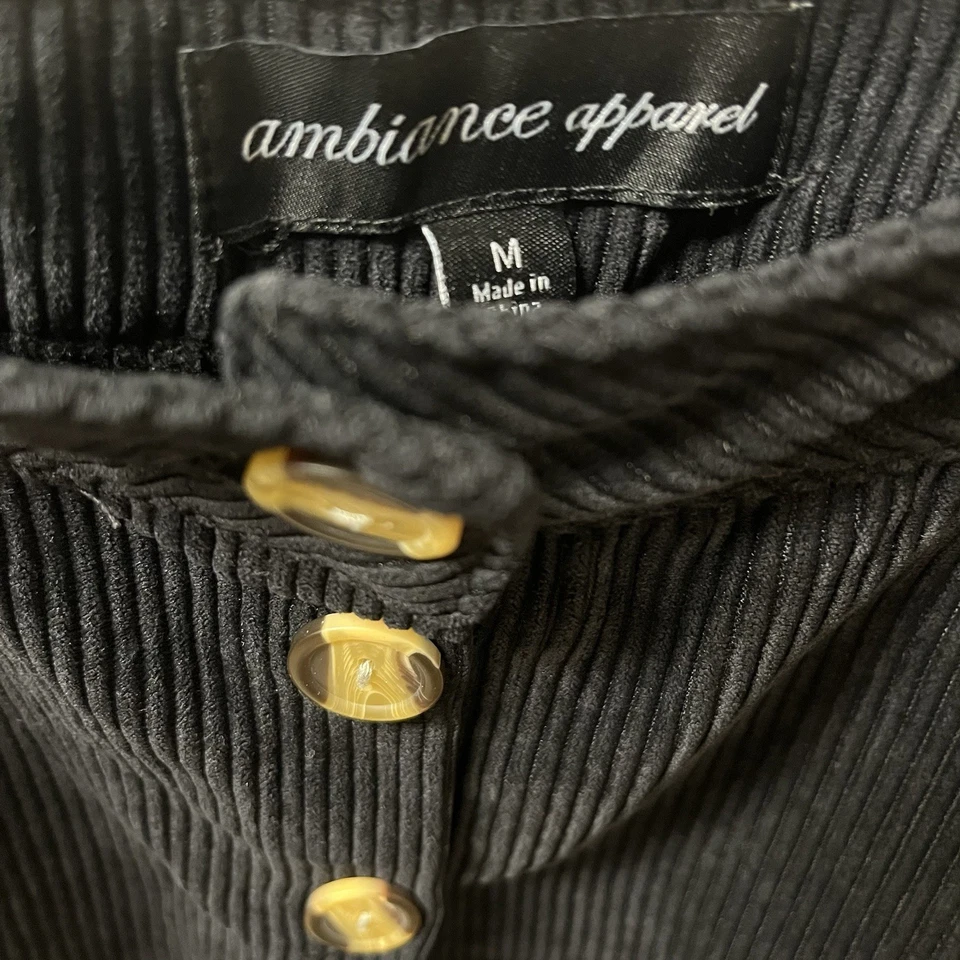 Minifalda negra de pana para mujer mediana preppy academia oscura femenina caprichosa Foto 2 de 4