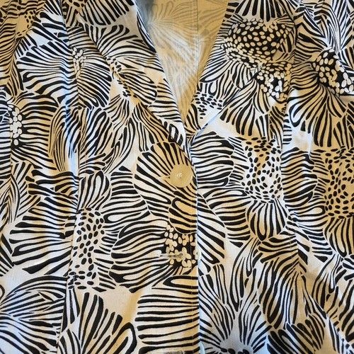 Sag Harbor Woman Blouse 16W Black White Floral Print Button Up Linen Blend Plus - Picture 2 of 8