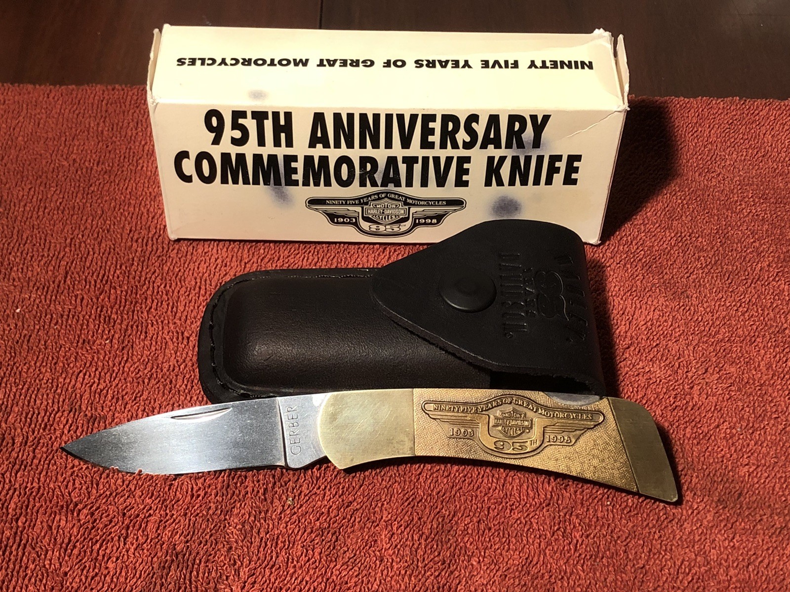 MINT 1998 Gerber USA Harley Davidson 95th Anniversary Knife w/ Leather Sheath