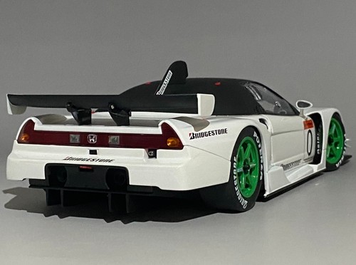AUTOart 1/18 Honda NSX JGTC 2003 Test Car #0 Japan GT Championship, now Super GT - Picture 4 of 10