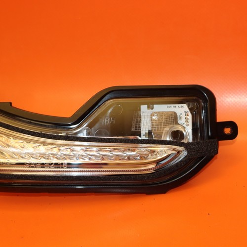 INFINITI QX50 QX55 MIRROR TURN SIGNAL RIGHT PASSENGER 2019-2022 2023 2024 OEM - Picture 3 of 8