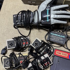 Nintendo NES Power Glove Console Bundle Lot CONTROLLERS JOYSTICK LOOK RARE