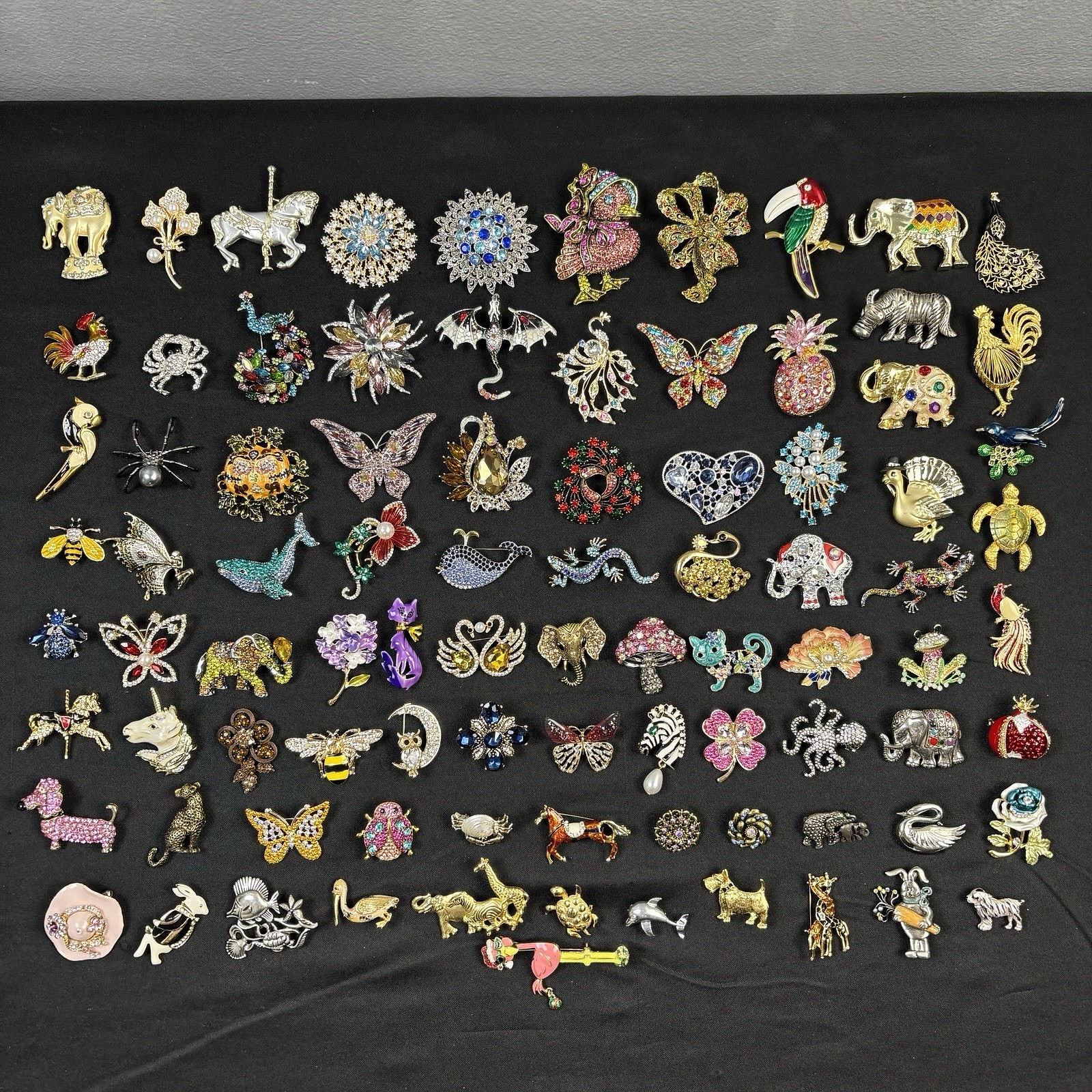 Mostly Modern Assorted Unsigned Brooch Pin Lot Of… - image 1