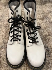 Dr. Martens White Leather Combat Boots Size 10 Air Wair Zavala 8 Hole Laces