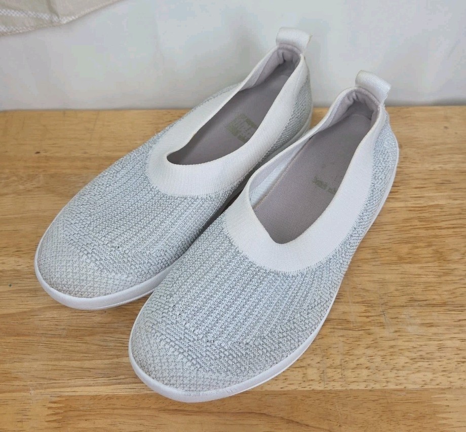 FitFlop Women's Uberknit Cream Crystal Slip On Ballet Flat 9 Lightweight Casual