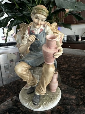 CAPODIMONTE Original Vintage Signed Pottery Maker 1045 Porcelain Figurine Statue