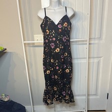 Guess Size 6 Black Lace & Floral MIDI Mermaid Style Dress