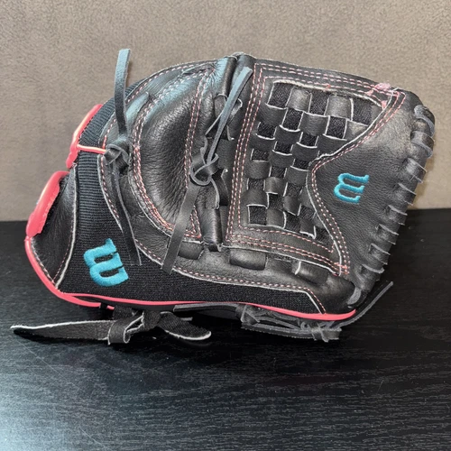 Wilson Girls 2022 Flash Series 11.5" A04RF22115 Fastpitch Softball Glove - Picture 1 of 7