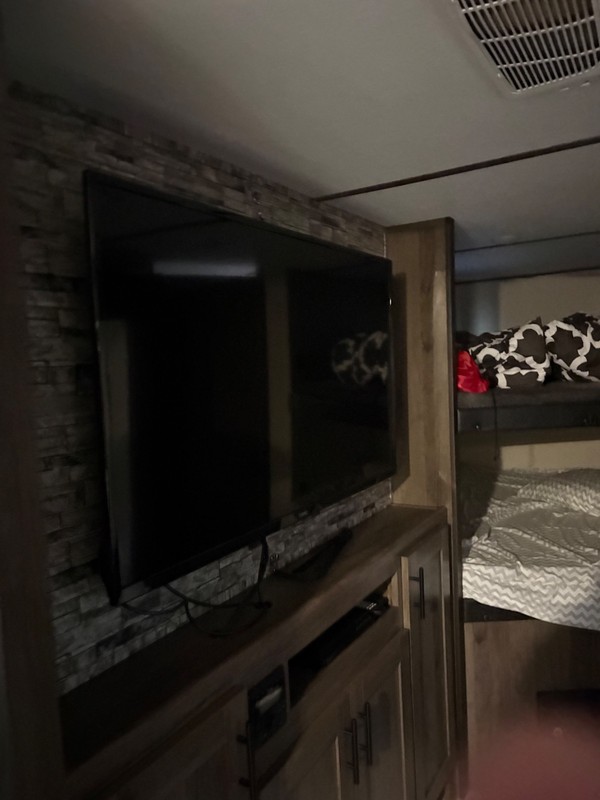 2020 Primetime Avenger Camper - Image 3