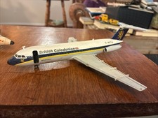Vintage Built Plastic Model Est 1/150  (7.5 L...