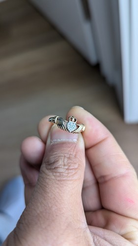 100% Genuine 10k Solid Yellow Gold 0.05ct Diamond Wedding Claddagh Ring Sz 7.25 - Picture 15 of 16