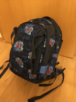 Satch Schulrucksack Mädchen Blumen Muster viel Stauraum Farbe Blau Pink Blumen