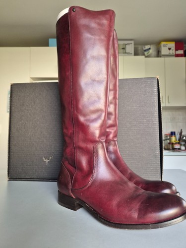 Frye Melissa Stud Back Zip Boots/Size women US10 Wine colour/ Style No: 3475436 - Picture 3 of 13