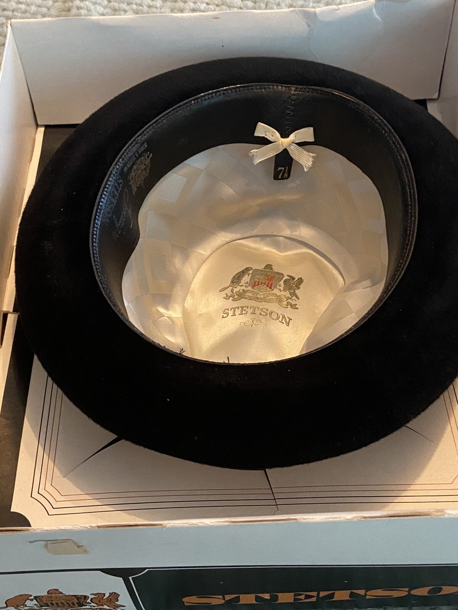 Vintage Stetson Black Velvet Feathered Fedora Hat 7 1/8 The Vintage Stetson Black Velvet Feathered Fedora Hat 7 1/8 The