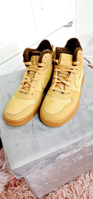 Nike Court Borough Mid Winter Haystack Turnschuhe Unisex UK Größe 6 