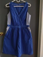 Tommy Hilfiger Seersucker Eyelet Colorblock Dress Size 8 Blue White Stripe Zip