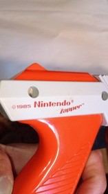 Nintendo Zapper Light Gun Controller 1985 Orange/Gray Wired for NES
